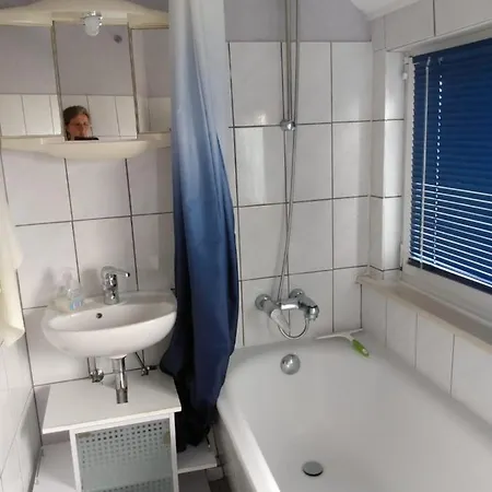 Homestay Little Hoppies Am Deich Emden